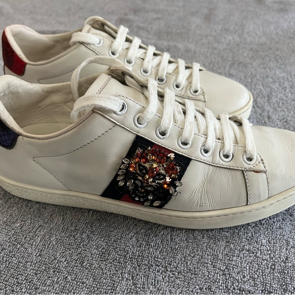GUCCI Calfskin Web Studded Feline Ace
Sneakers - Size 36.5 US 6.5 - Picture 1 of 12